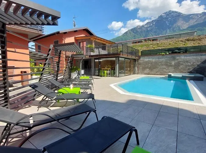 Residence Lake Como 科利科