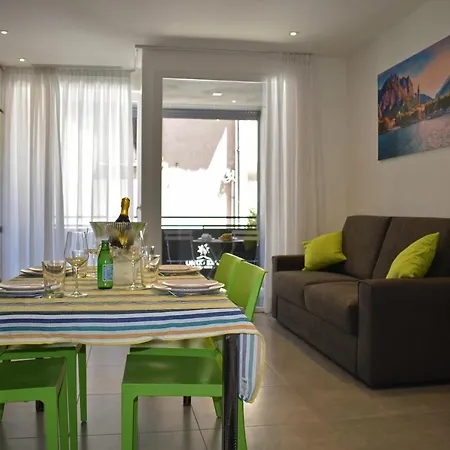 Residence Lake Como דירה