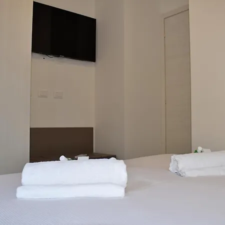 Residence Lake Como דירה *